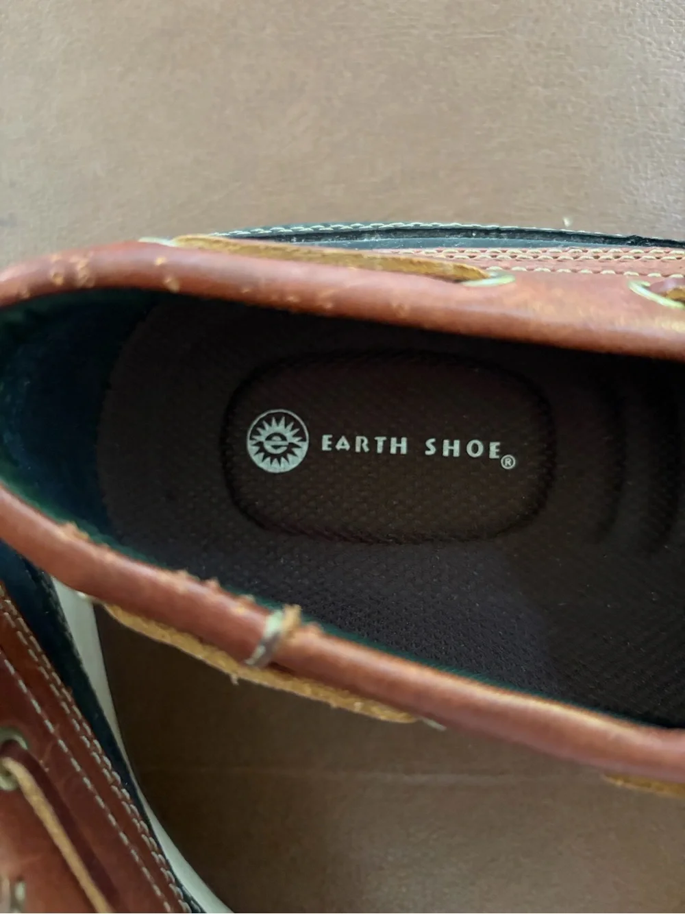 Men's Size 10 Earth Shoes Two-Tone Navy and Brown Boat Shoes Like New